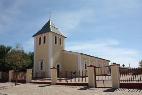 WW-Namibia-REHOBOTH-Kerk-1_01